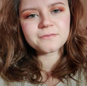 Meet your Posher, Marisa